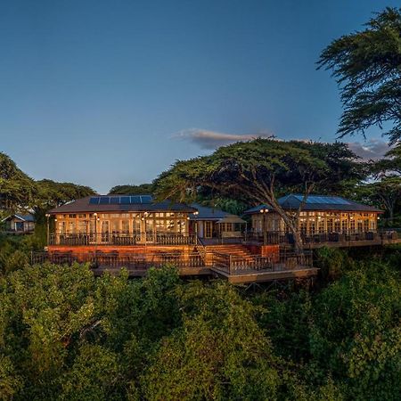 Lions Paw Ngorongoro Hotel Bagian luar foto