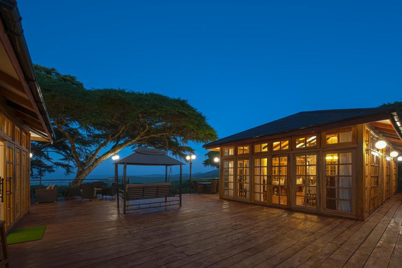 Lions Paw Ngorongoro Hotel Bagian luar foto