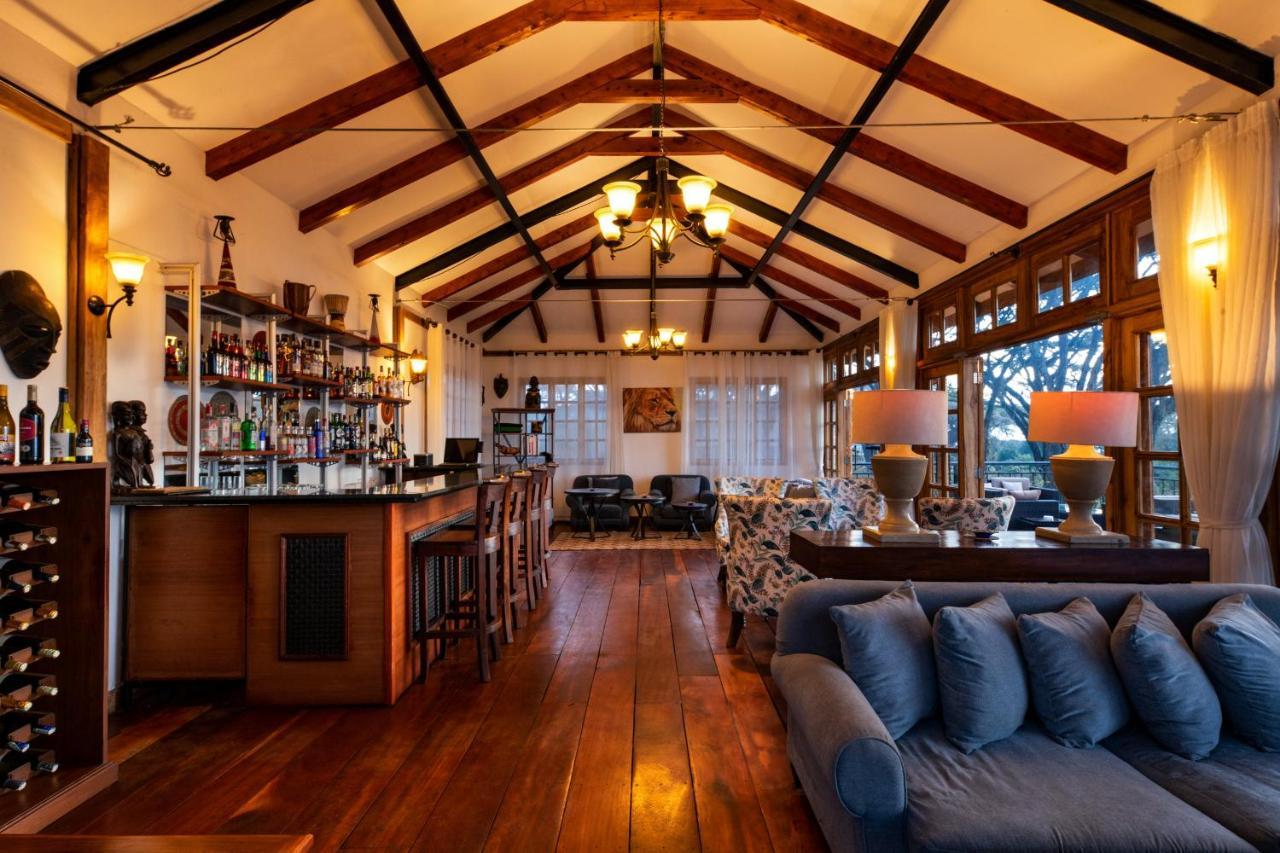 Lions Paw Ngorongoro Hotel Bagian luar foto