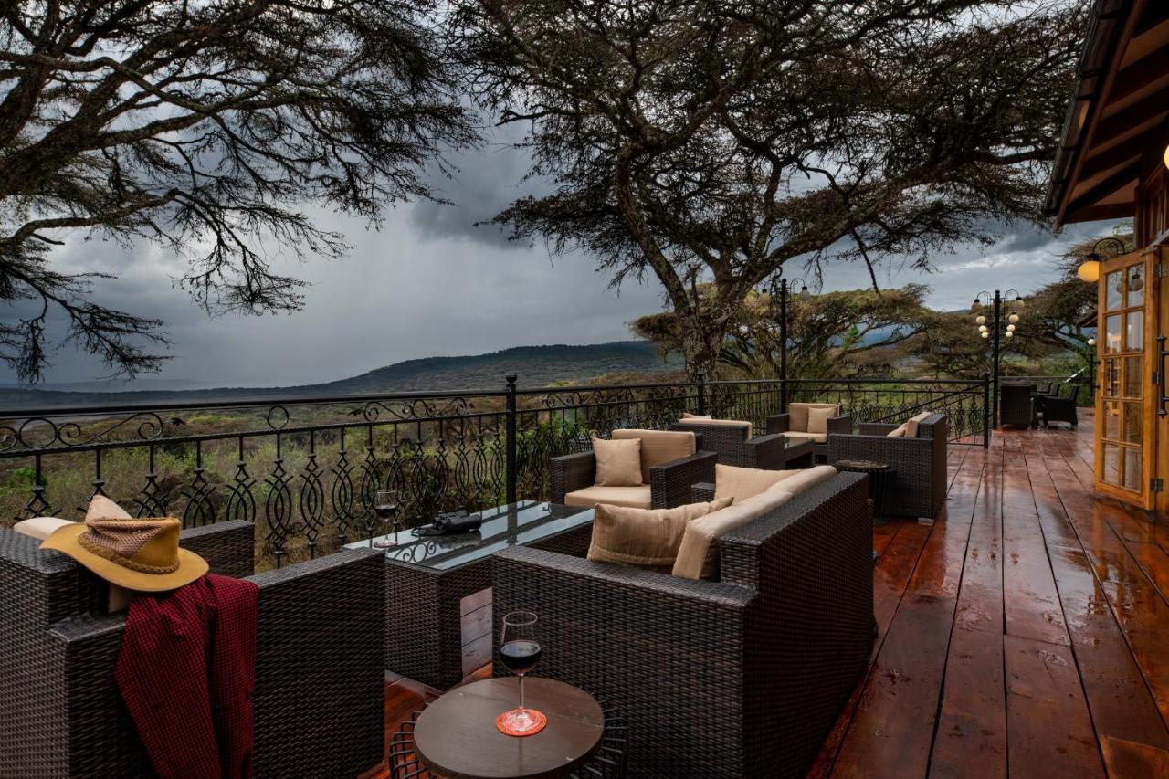 Lions Paw Ngorongoro Hotel Bagian luar foto